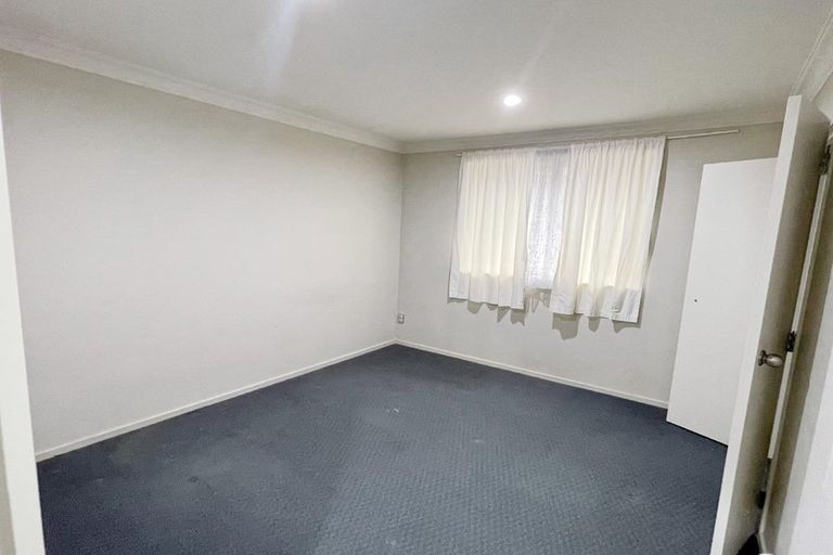 Photo of property in 8 Cartmel Avenue, Massey, Auckland, 0614