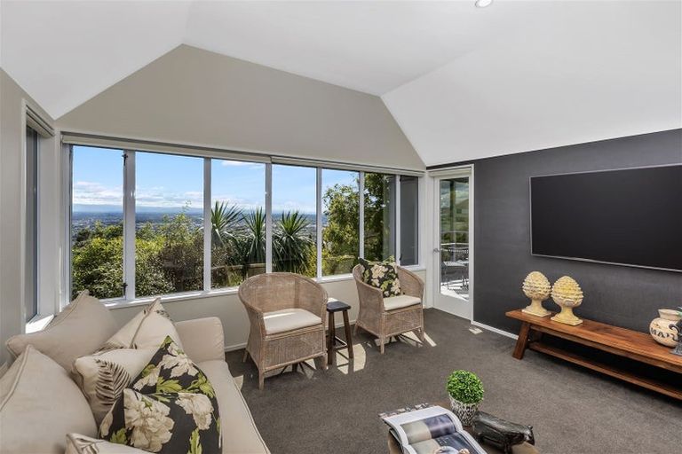 Photo of property in 30 Longhurst Terrace, Cashmere, Christchurch, 8022