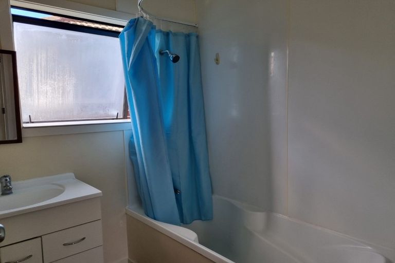 Photo of property in 33a Findlay Street, Tawa, Wellington, 5028