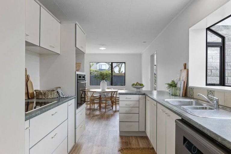 Photo of property in 9 Van Dieman Close, Templeton, Christchurch, 8042