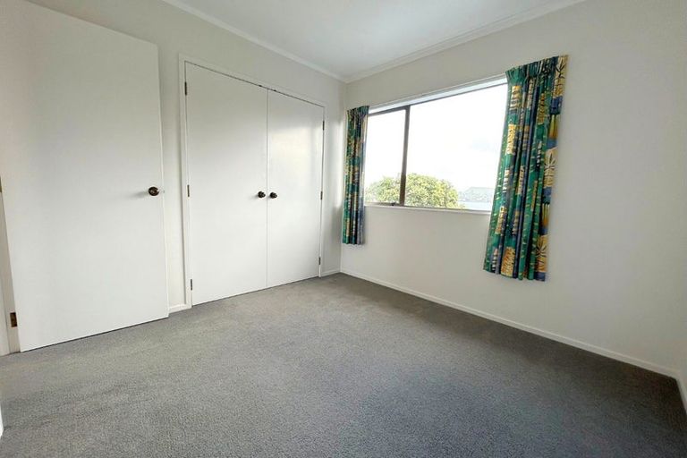 Photo of property in 2/14 Bramley Drive, Farm Cove, Auckland, 2012