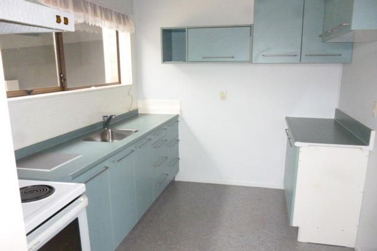 Photo of property in 2/18 Pegler Drive, Howick, Auckland, 2014