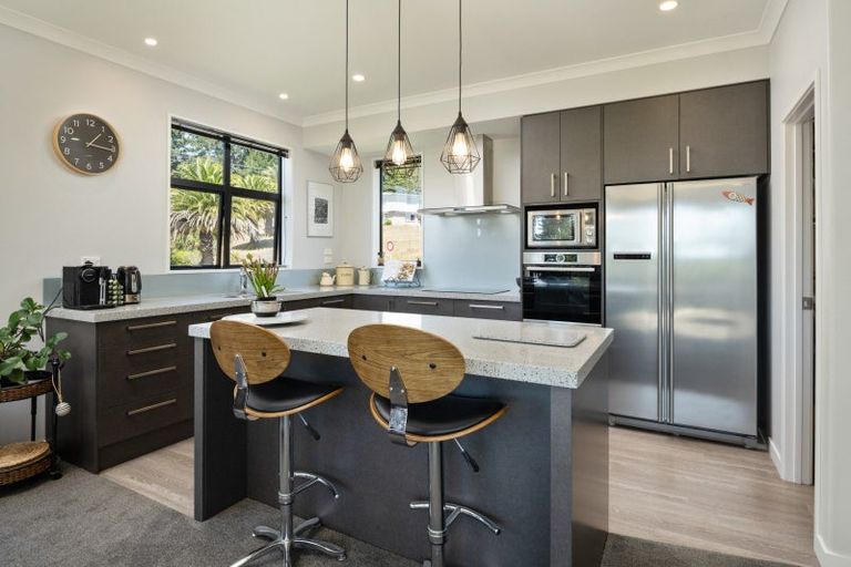 Photo of property in 10 Admiralty Place, Waikawa, Picton, 7220