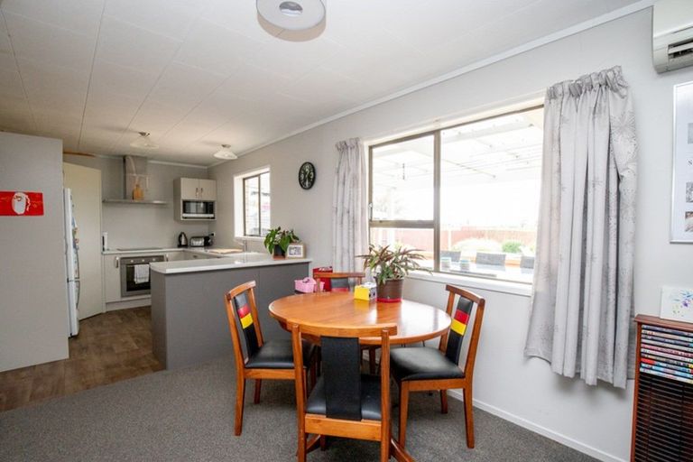 Photo of property in 22 Mahana Road, Ngatea, 3503