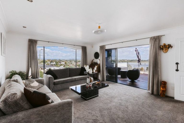 Photo of property in 36 Downing Place, Welcome Bay, Tauranga, 3112