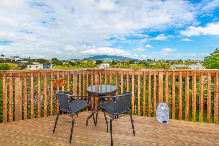 Photo of property in 25b Violet Street, Raglan, 3225