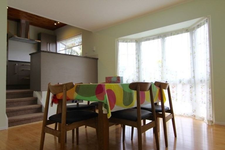 Photo of property in 2/10 Centorian Drive, Windsor Park, Auckland, 0632