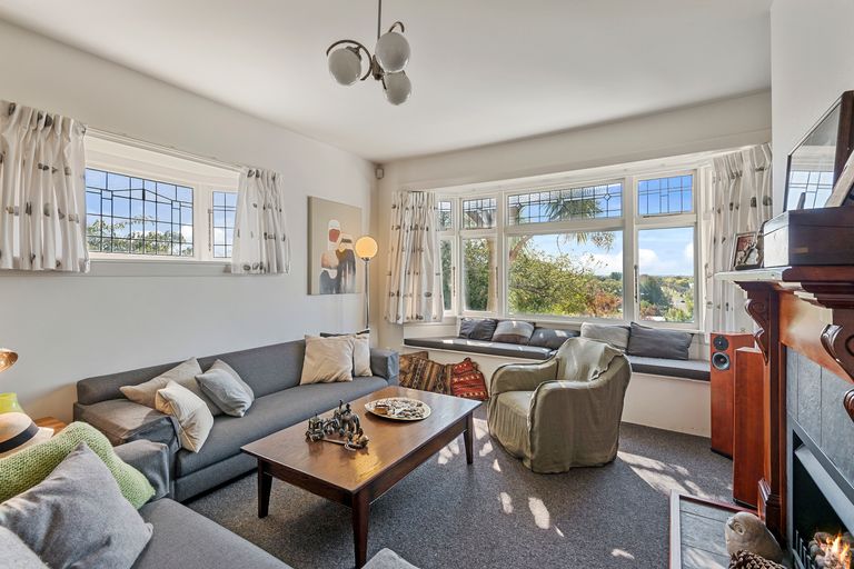 Photo of property in 5 Hackthorne Road, Cashmere, Christchurch, 8022