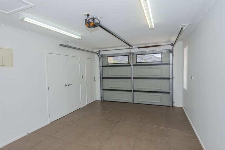 Photo of property in 38 Key West Drive, One Tree Point, 0118