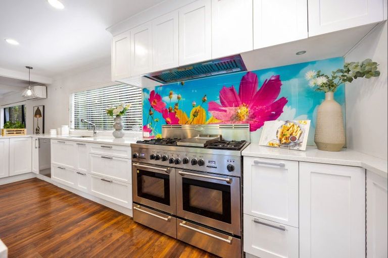 Photo of property in 33 Treetops Way, Bayview, Auckland, 0629