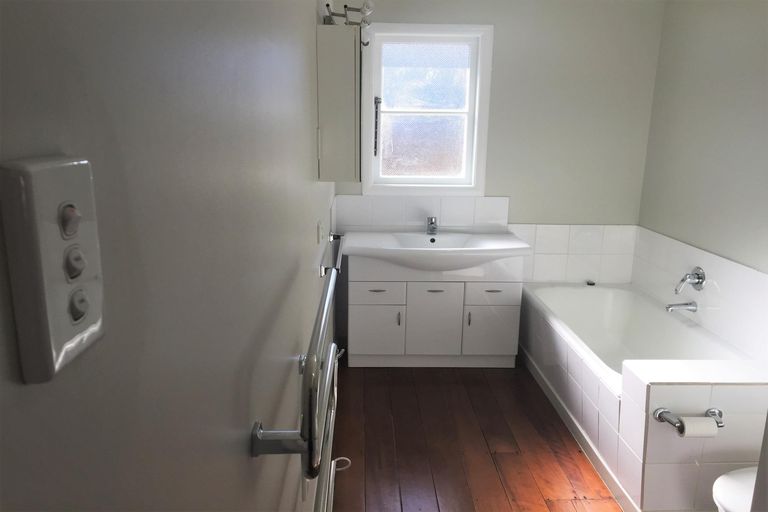 Photo of property in 68 Bryce Street, Cambridge, 3434