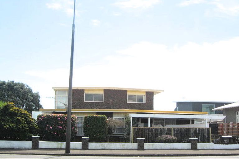 Photo of property in 250a Saint Aubyn, New Plymouth, 4310