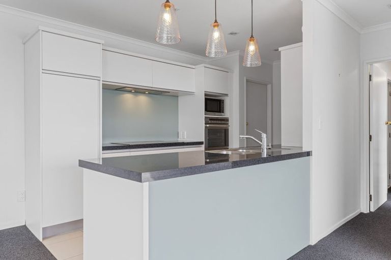 Photo of property in 75 Belt Road, New Plymouth, 4310