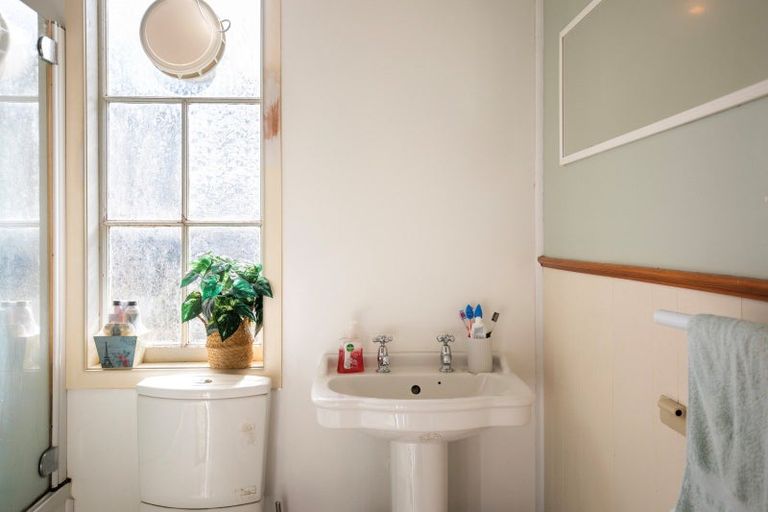 Photo of property in 2 Union Street, Claudelands, Hamilton, 3214