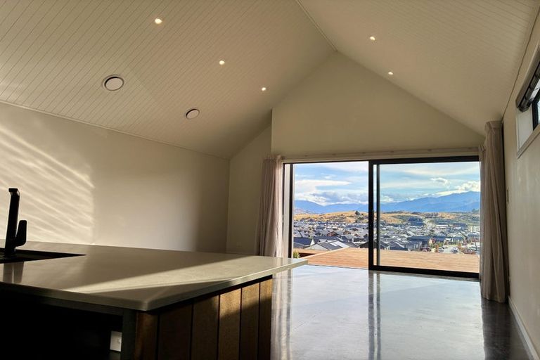 Photo of property in 141 Spur Ridge Rise, Jacks Point, 9371