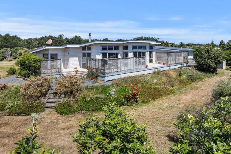 Photo of property in 9 Via Aroha, Waitarere Beach, Levin, 5510