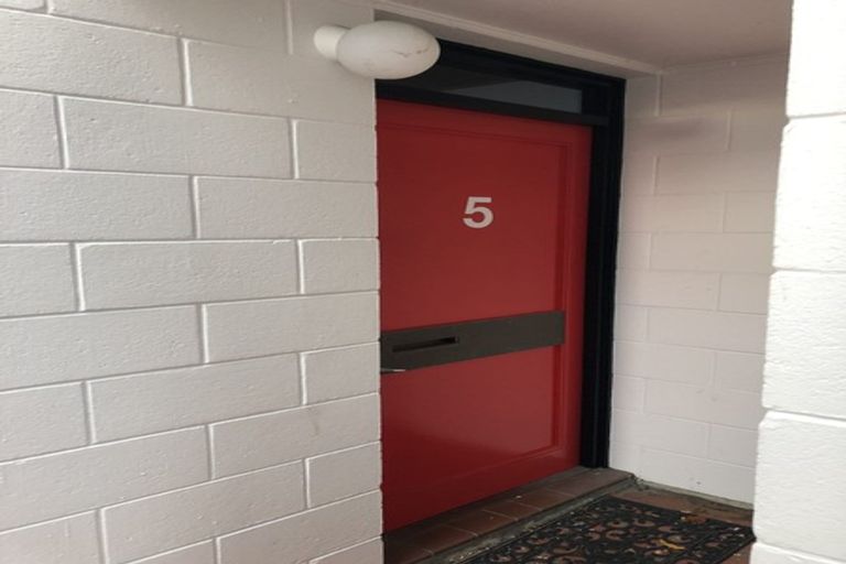 Photo of property in Pitarua Court, 5/11 Pitarua Street, Thorndon, Wellington, 6011