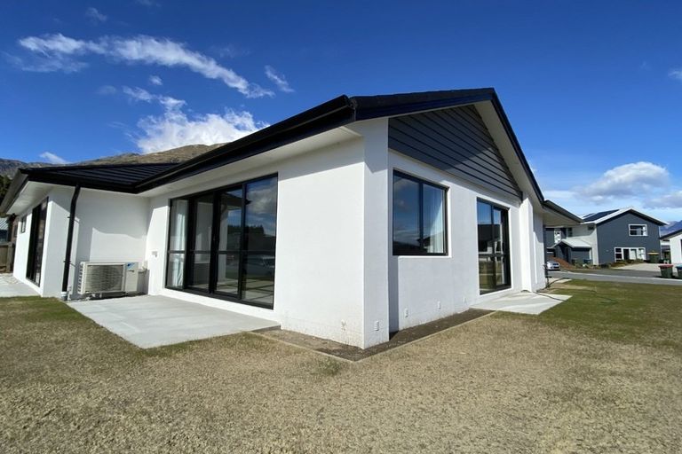 Photo of property in 1 Silver Street, Lower Shotover, Queenstown, 9304