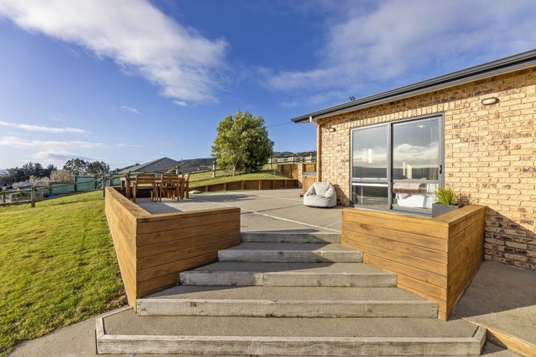 Photo of property in 14 Kingsgate Lane, Waihola, Milton, 9073