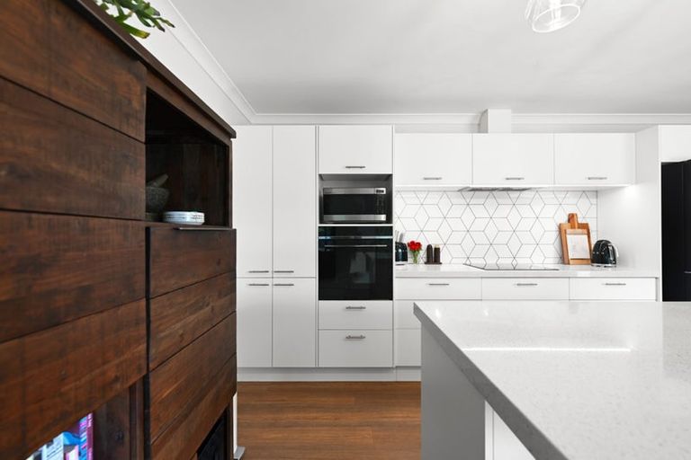 Photo of property in 10 Cherie Close, Rototuna, Hamilton, 3210