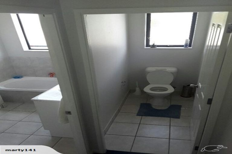 Photo of property in 195 Keri Vista Rise, Papakura, 2110