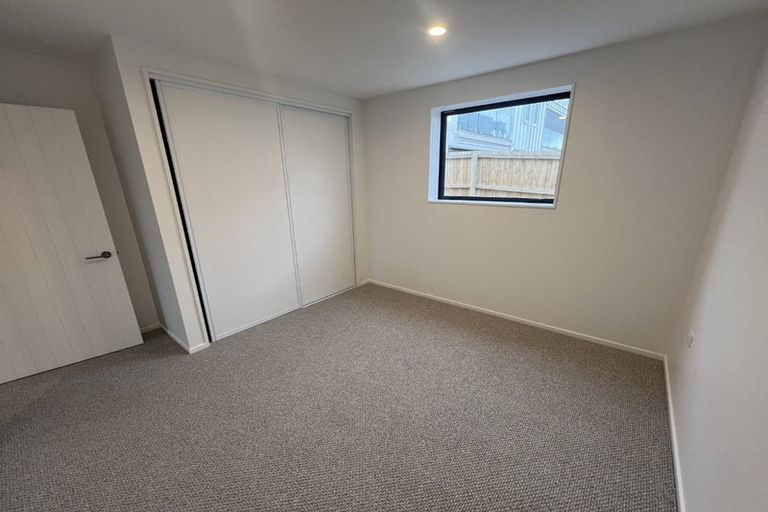 Photo of property in 2/142 Marine Parade, New Brighton, Christchurch, 8083