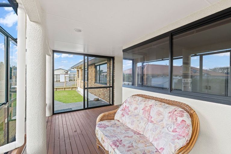 Photo of property in 9c Del Mar Place, Merrilands, New Plymouth, 4312