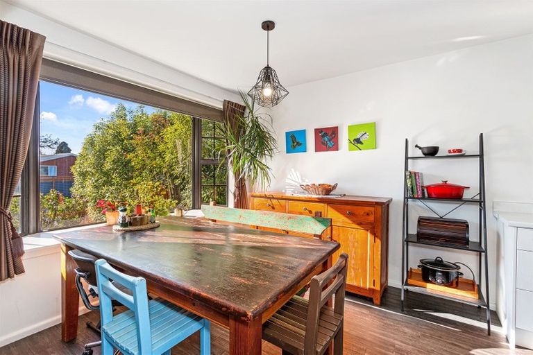 Photo of property in 11 Fairmont Place, Hornby, Christchurch, 8042