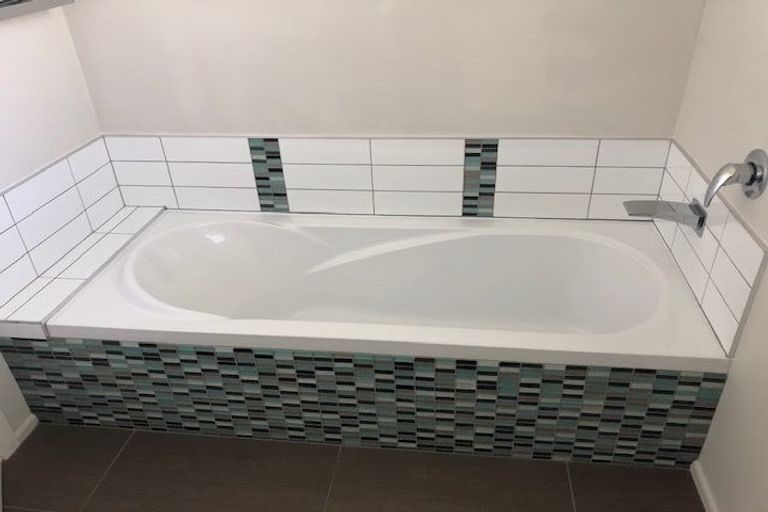 Photo of property in 12 East Street, Greytown, 5712