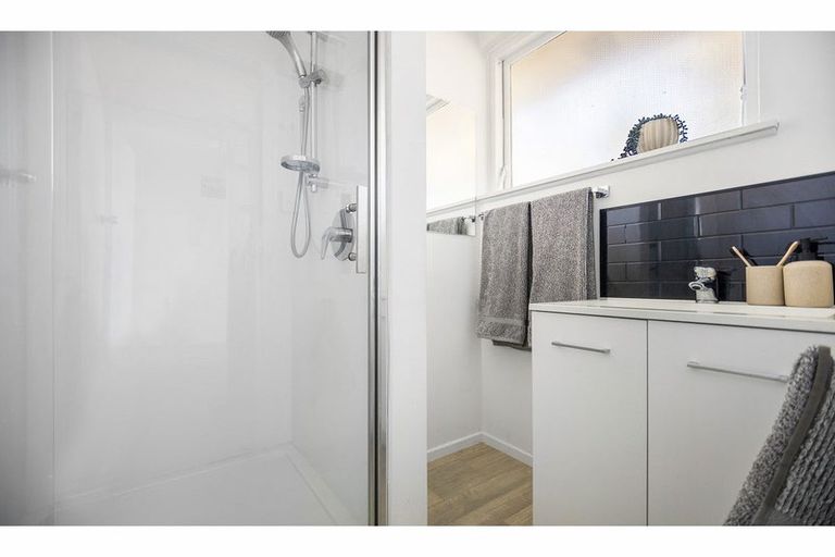 Photo of property in 8 Petries Road, Woodend, 7610