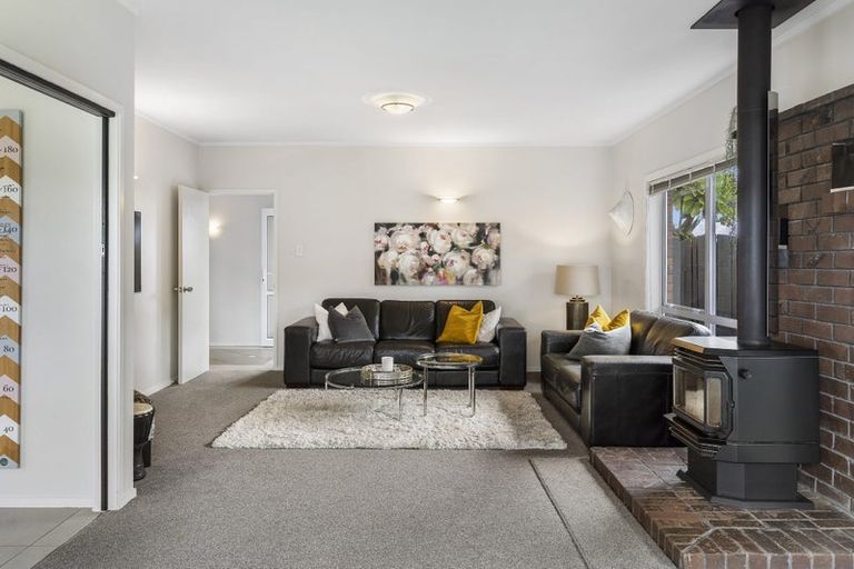 Photo of property in 9 Culver Terrace, Howick, Auckland, 2014