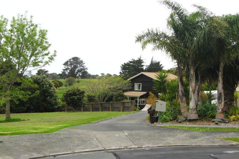 Photo of property in 12 Dacre Grove, Gulf Harbour, Whangaparaoa, 0930