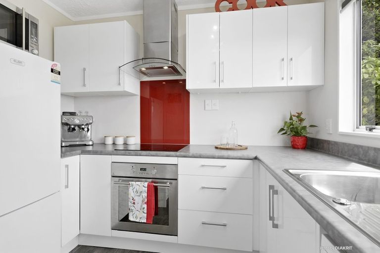 Photo of property in 4b Sarah Way, Crofton Downs, Wellington, 6035