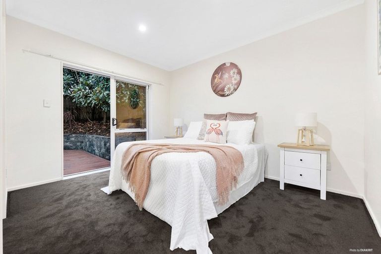 Photo of property in 1 Stamford Crescent, Flat Bush, Auckland, 2019