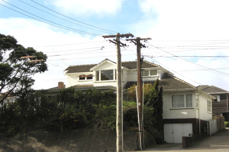 Photo of property in 85 Karori Road, Karori, Wellington, 6012