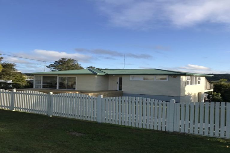 Photo of property in 31 Hillcrest Road, Hatfields Beach, Orewa, 0931