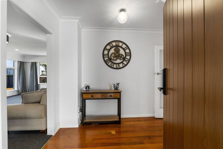 Photo of property in 135 Brecon Road, Stratford, 4332