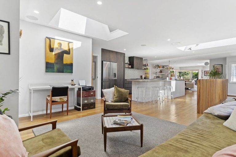 Photo of property in 123a Valley Road, Mount Maunganui, 3116