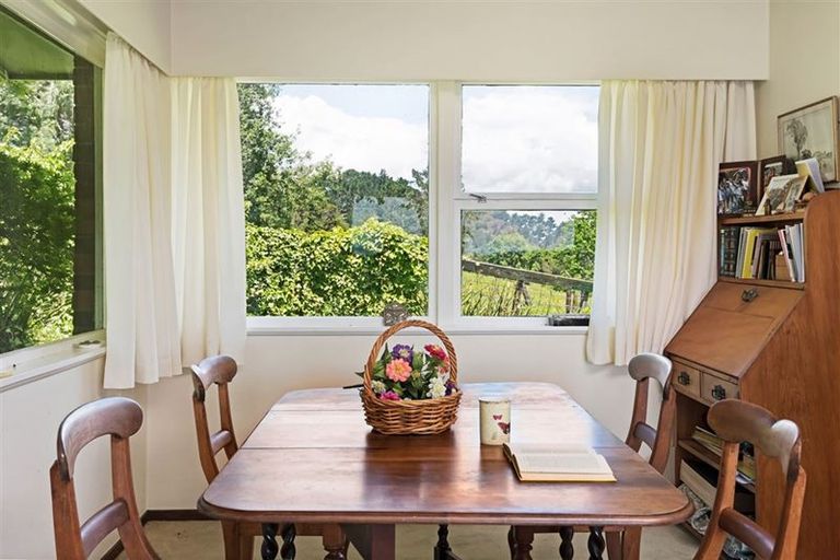 Photo of property in 33 Trig Road, Whitford, Howick, 2571