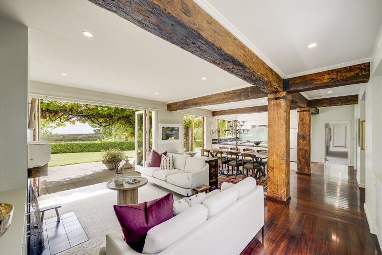 Photo of property in 77 Black Barn Road, Havelock North, 4294