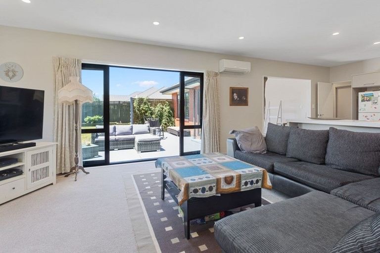 Photo of property in 4 Kotare Avenue, Rangiora, 7400