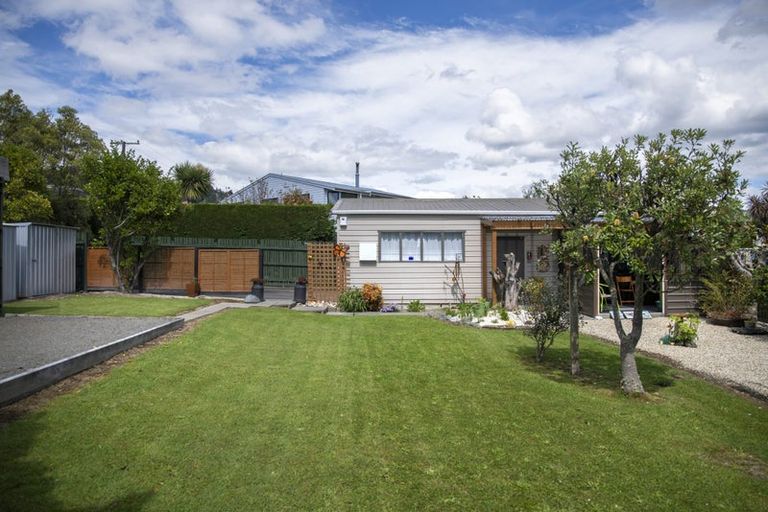 Photo of property in 57 Moana View Road, Waikawa, Picton, 7220