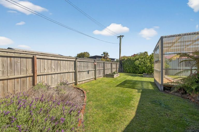 Photo of property in 380 Keyes Road, New Brighton, Christchurch, 8083