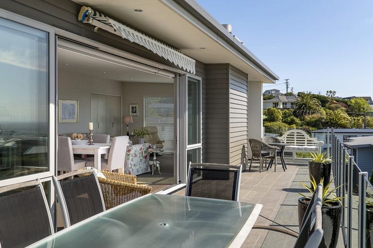 Photo of property in 243 Mount Pleasant Road, Mount Pleasant, Christchurch, 8081