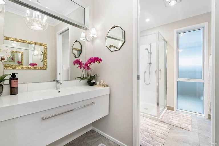 Photo of property in 28 Manuel Road, Silverdale, 0932