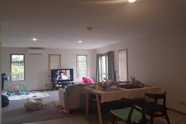 Photo of property in 15 Brockworth Place, Riccarton, Christchurch, 8011