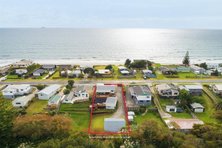 Photo of property in 352 Pukehina Parade, Pukehina, Te Puke, 3189