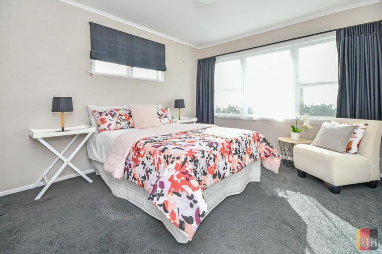 Photo of property in 431a Great South Road, Opaheke, Papakura, 2113