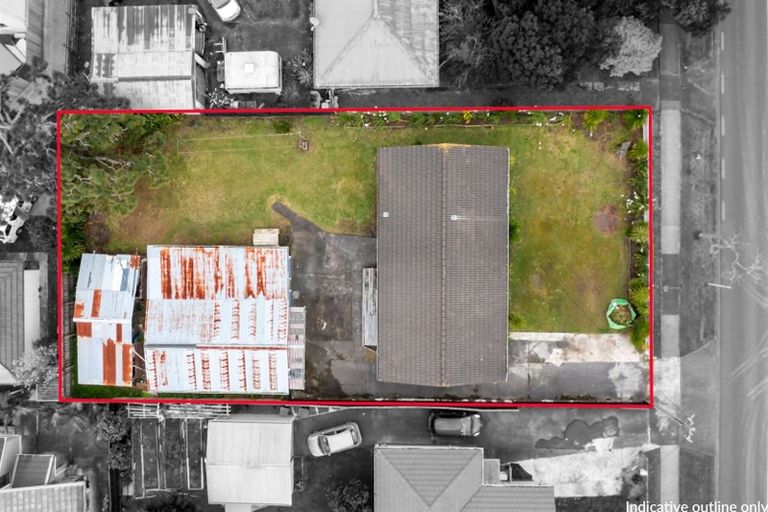 Photo of property in 31 Border Road, Henderson, Auckland, 0612