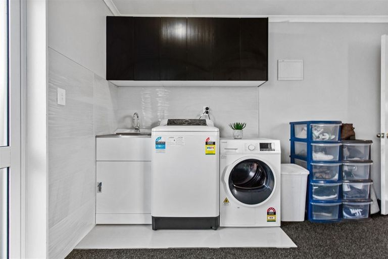 Photo of property in 3 Martin Jugum Lane, Ranui, Auckland, 0612